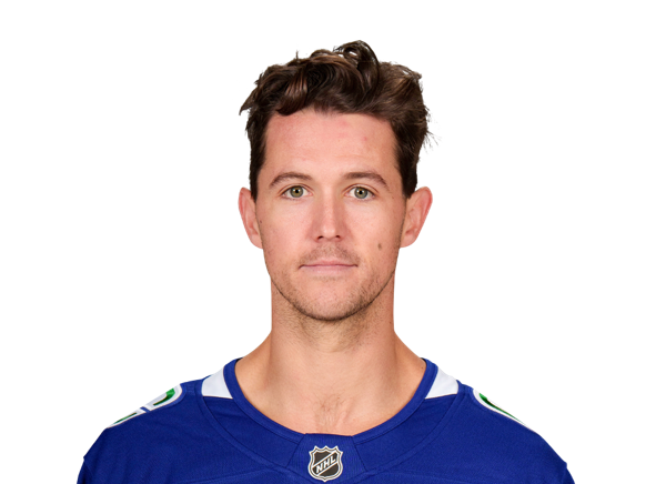 Mackenzie MacEachern headshot