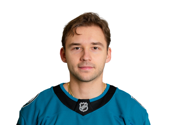 Philipp Kurashev headshot
