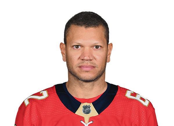 Kyle Okposo headshot