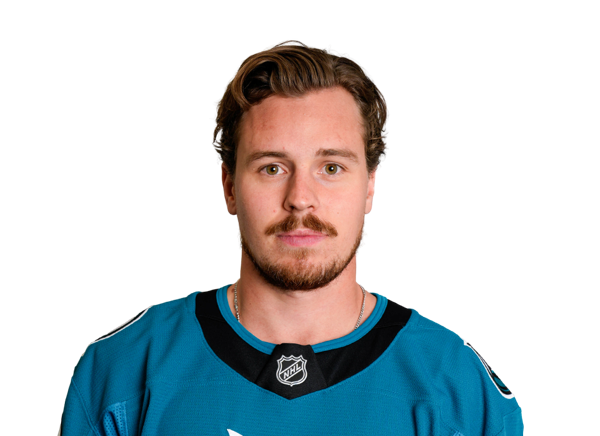 Lucas Carlsson headshot