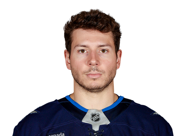 Walker Duehr headshot